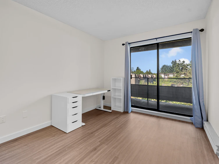 303-2925 Glen Drive, Coquitlam, BC, V3B 7H9 - 10