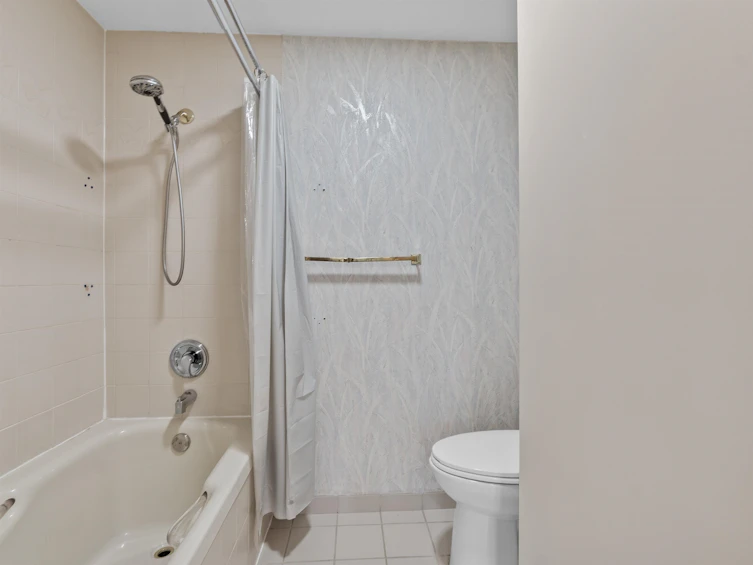 303-2925 Glen Drive, Coquitlam, BC, V3B 7H9 - 13
