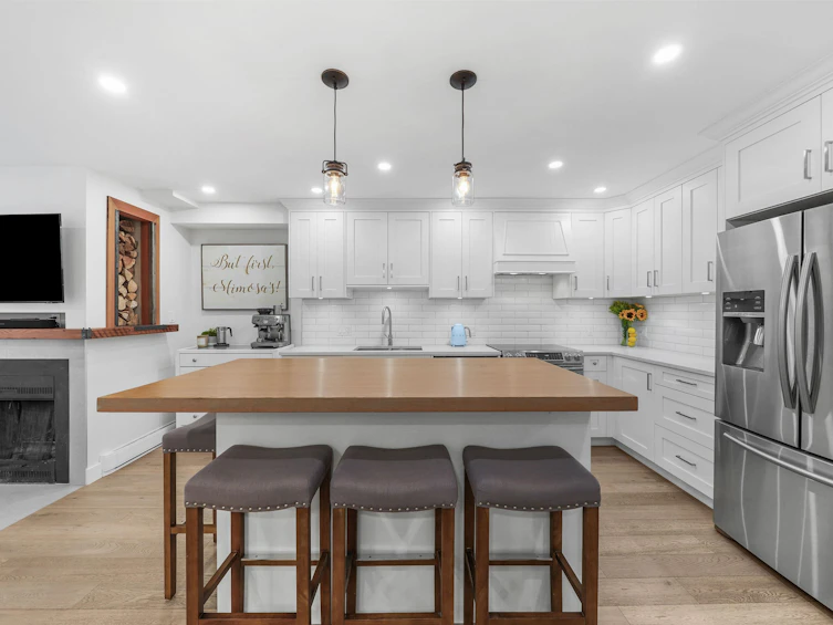 106-1922 W 7th Avenue, Vancouver, BC, V6J 1T1 - 2