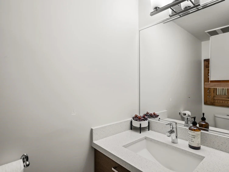 104-258 Sixth Street, New Westminster, BC, V3L 0G6 - 12