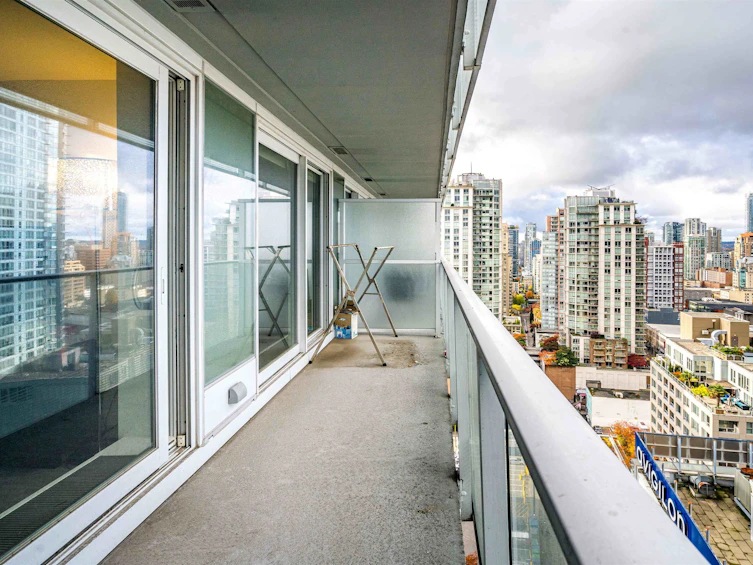 2505-777 Richards Street, Vancouver, BC, V6B 0M6 - 2