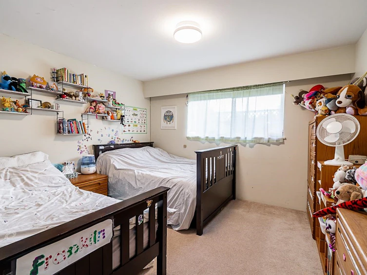 3661 Banff Avenue, Burnaby, BC, V5G 3N5 - 18