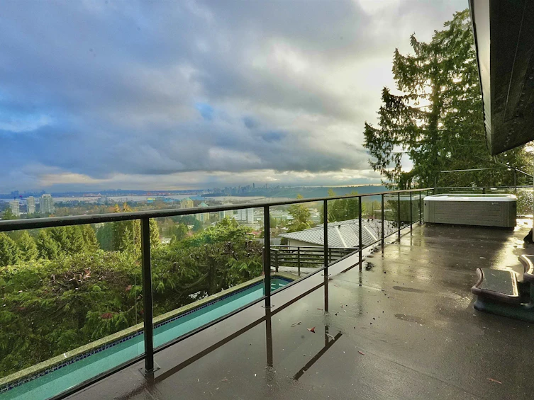 832 Younette Drive, West Vancouver, BC, V7T 1S9 - 2