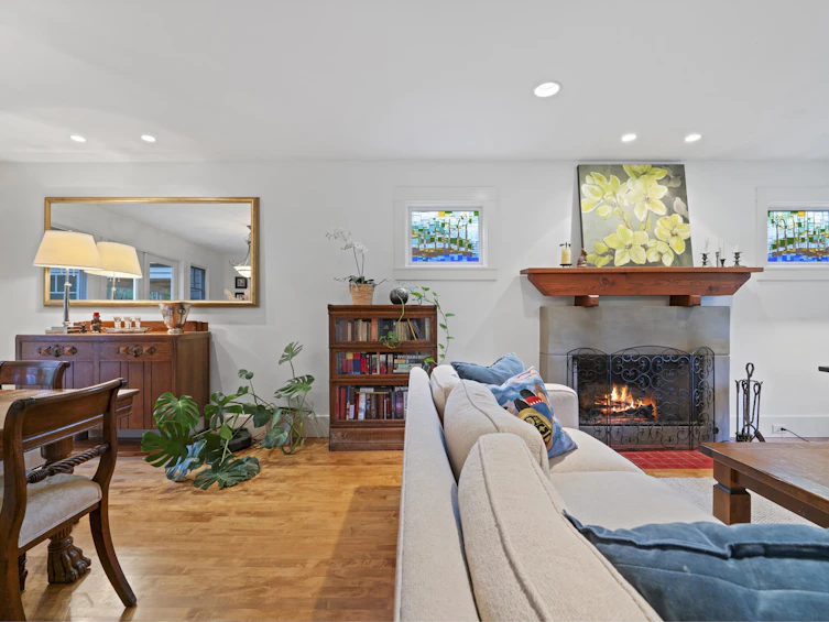 4148 Virginia Crescent, North Vancouver, BC, V7R 3Z6 - 13
