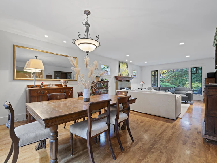 4148 Virginia Crescent, North Vancouver, BC, V7R 3Z6 - 14