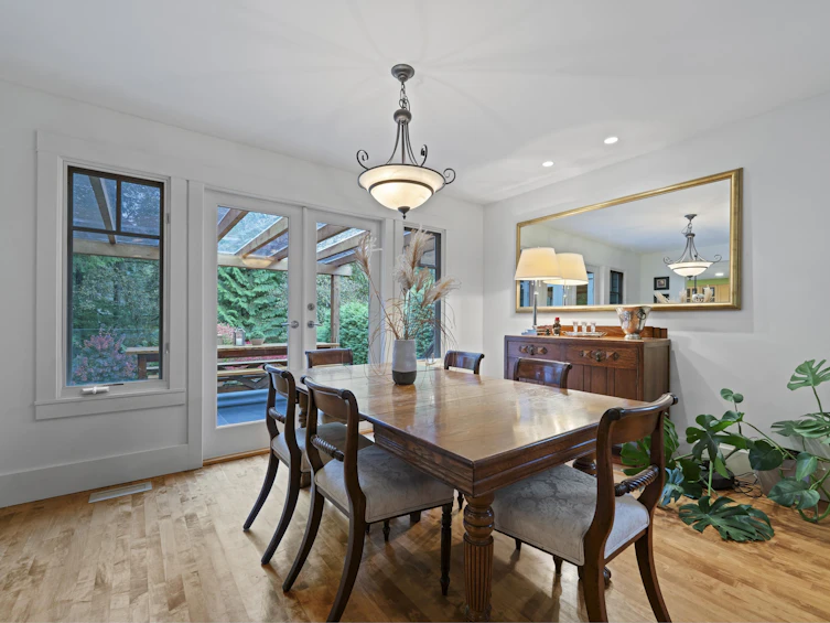 4148 Virginia Crescent, North Vancouver, BC, V7R 3Z6 - 16