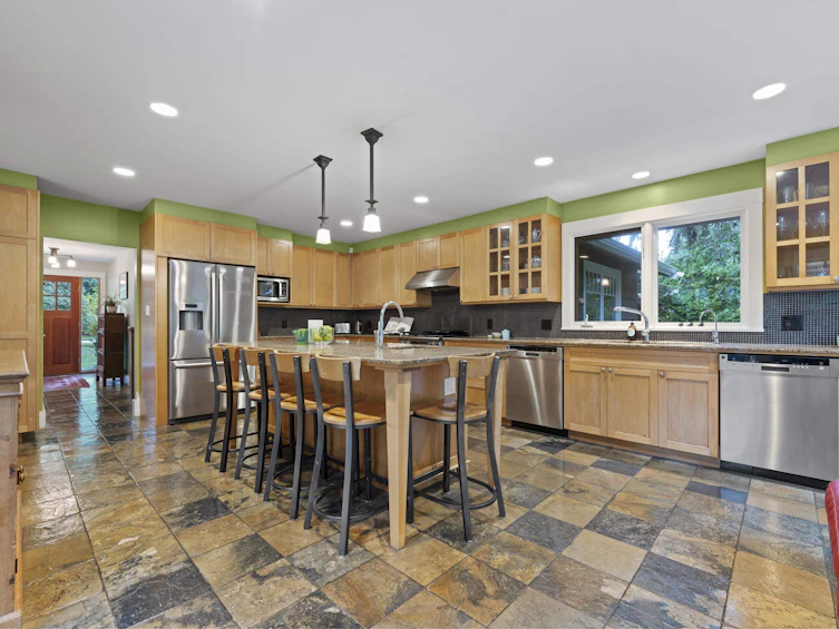4148 Virginia Crescent, North Vancouver, BC, V7R 3Z6 - 19