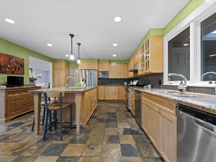 4148 Virginia Crescent, North Vancouver, BC, V7R 3Z6 - 20