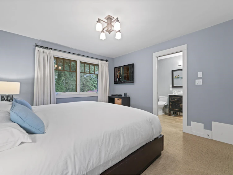 4148 Virginia Crescent, North Vancouver, BC, V7R 3Z6 - 22