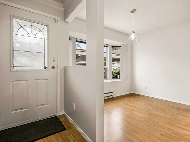 35-3380 Gladwin Road, Abbotsford, BC, V2S 7G1 - 3