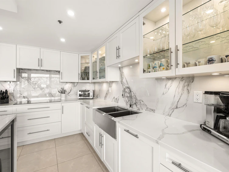 402-1012 Beach Avenue, Vancouver, BC, V6E 1T7 - 14