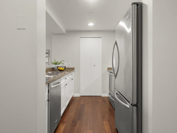 609-1288 Marinaside Crescent, Vancouver, BC, V6Z 2W5 - 19