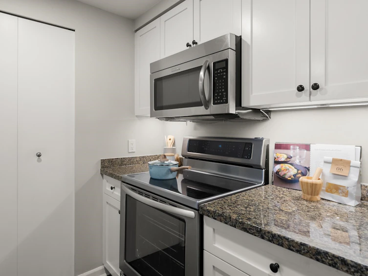 609-1288 Marinaside Crescent, Vancouver, BC, V6Z 2W5 - 22