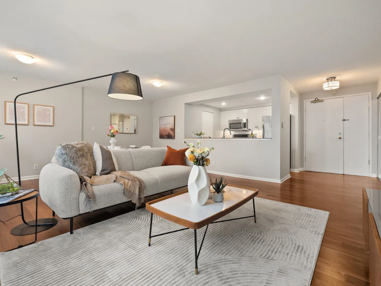 609-1288 Marinaside Crescent, Vancouver, BC, V6Z 2W5 - 2