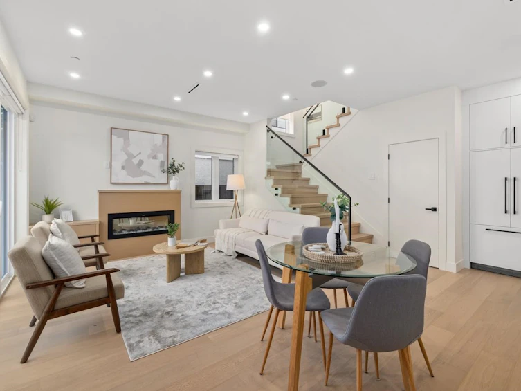 1-736 E 32nd Avenue, Vancouver, BC, V5V 2Y6 - 2