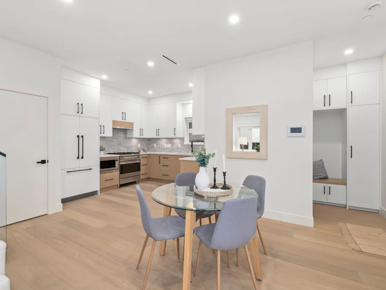1-736 E 32nd Avenue, Vancouver, BC, V5V 2Y6 - 8