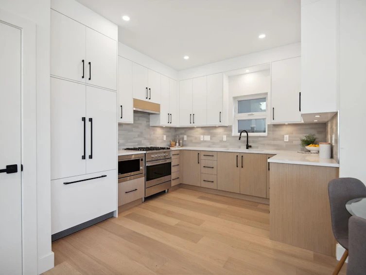 1-736 E 32nd Avenue, Vancouver, BC, V5V 2Y6 - 12