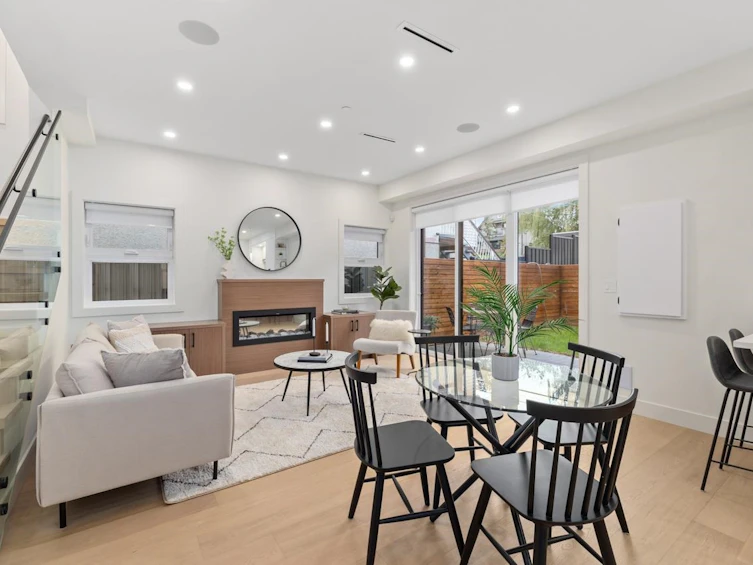 2-736 E 32nd Avenue, Vancouver, BC, V5V 2Y6 - 11