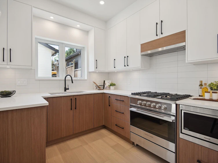 2-736 E 32nd Avenue, Vancouver, BC, V5V 2Y6 - 13
