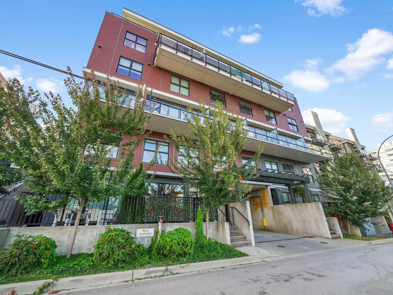 102 - 217 Clarkson Street, New Westminster BC