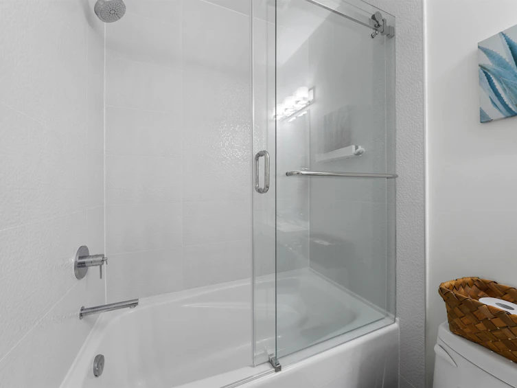 102-217 Clarkson Street, New Westminster, BC, V3L 0J7 - 24