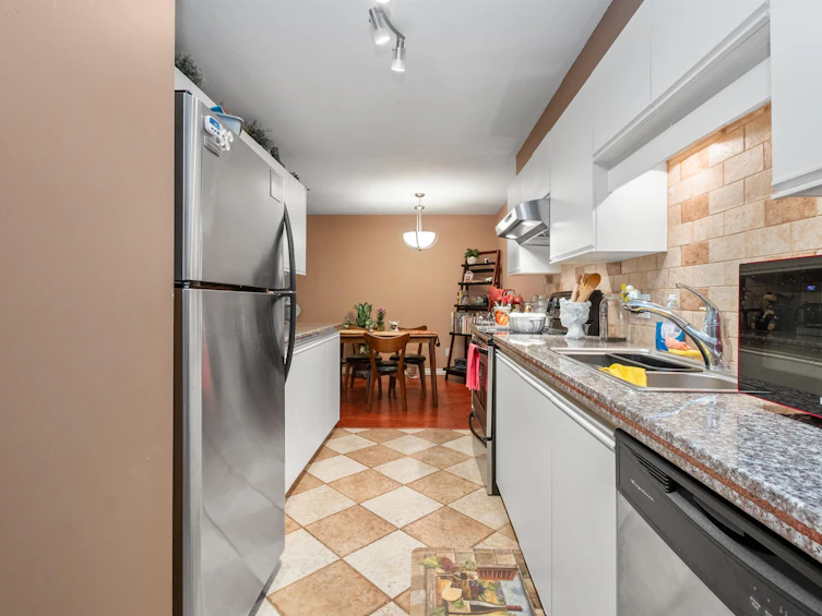 203-7694 Evans Road, Chilliwack, BC, V2R 3W3 - 7