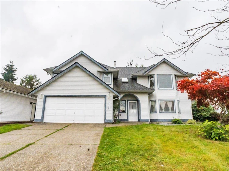 9335 152a Street, Surrey, BC, V3R 0E6