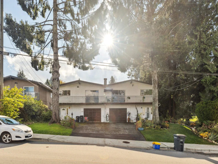 6662 Stanley Street, Burnaby, BC, V5E 1T8