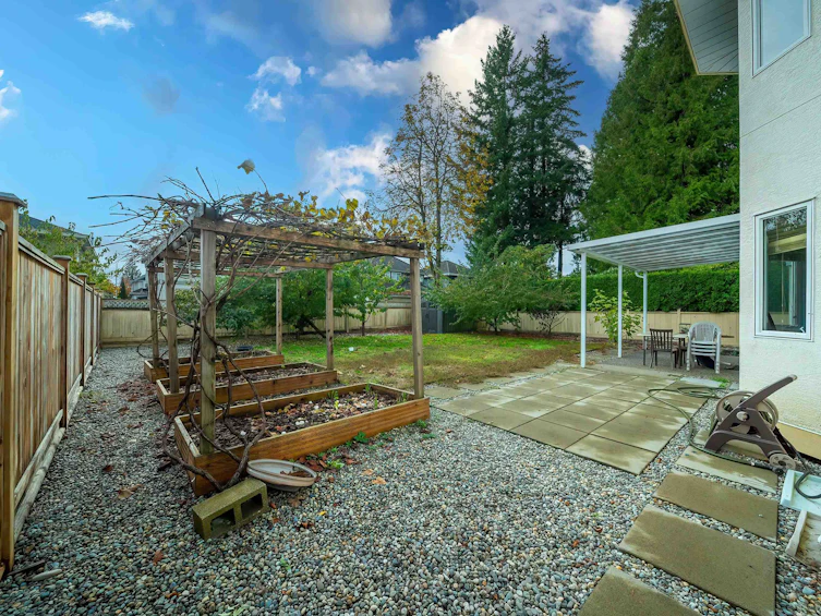 15462 111a Avenue, Surrey, BC, V3R 0J6 - 9