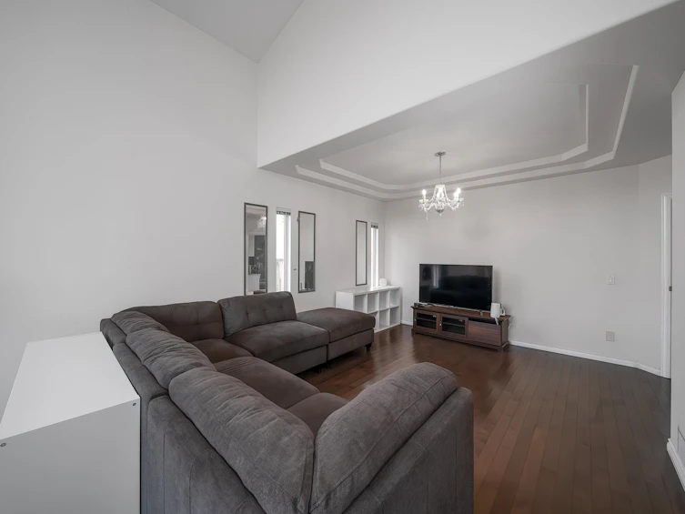 15462 111a Avenue, Surrey, BC, V3R 0J6 - 15