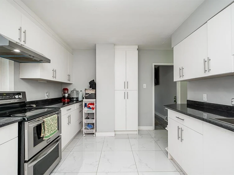 972 Kent Street, Surrey, BC, V4B 4T1 - 8
