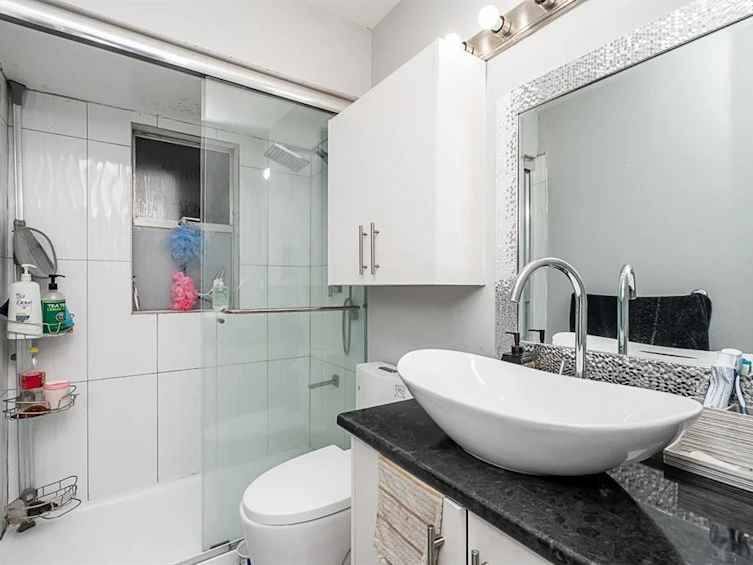 972 Kent Street, Surrey, BC, V4B 4T1 - 13