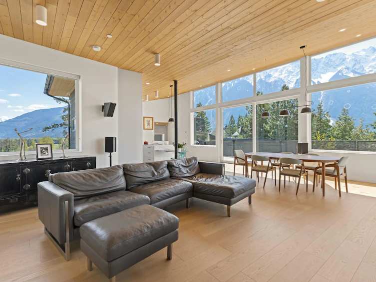 1764 Pinewood Drive, Pemberton, BC, V0N 2L3 - 6