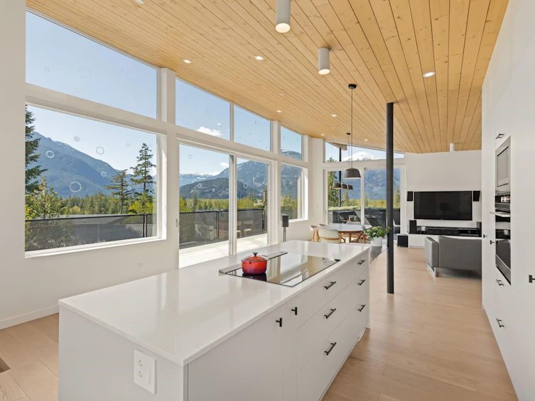 1764 Pinewood Drive, Pemberton, BC, V0N 2L3 - 10