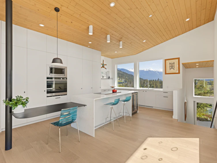 1764 Pinewood Drive, Pemberton, BC, V0N 2L3 - 11