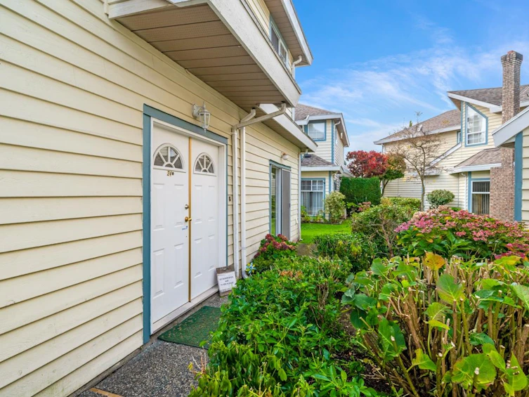 24-8551 General Currie Road, Richmond, BC, V6Y 1M3 - 3