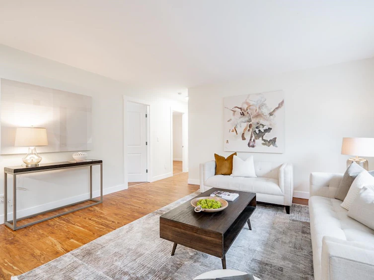 23-8745 Government Street, Burnaby, BC, V3N 4G9 - 3