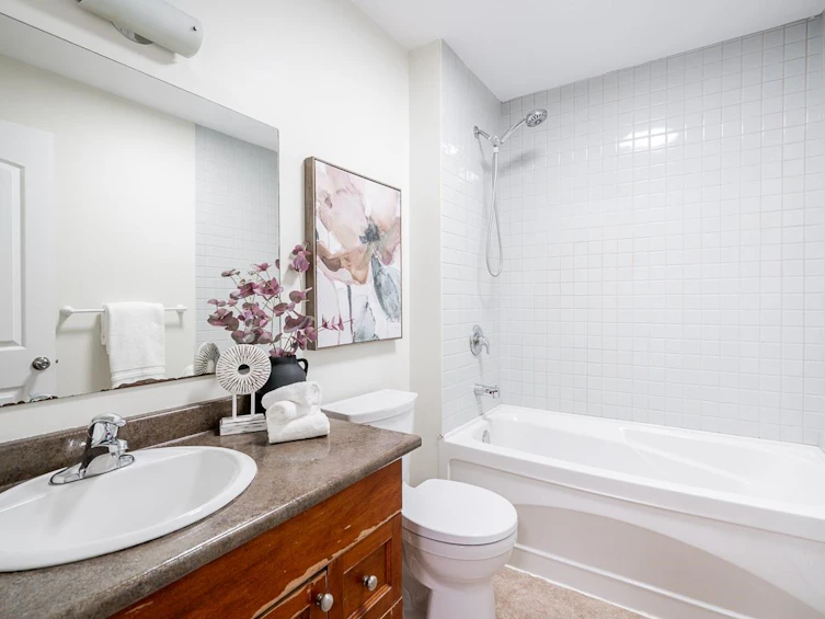 23-8745 Government Street, Burnaby, BC, V3N 4G9 - 14