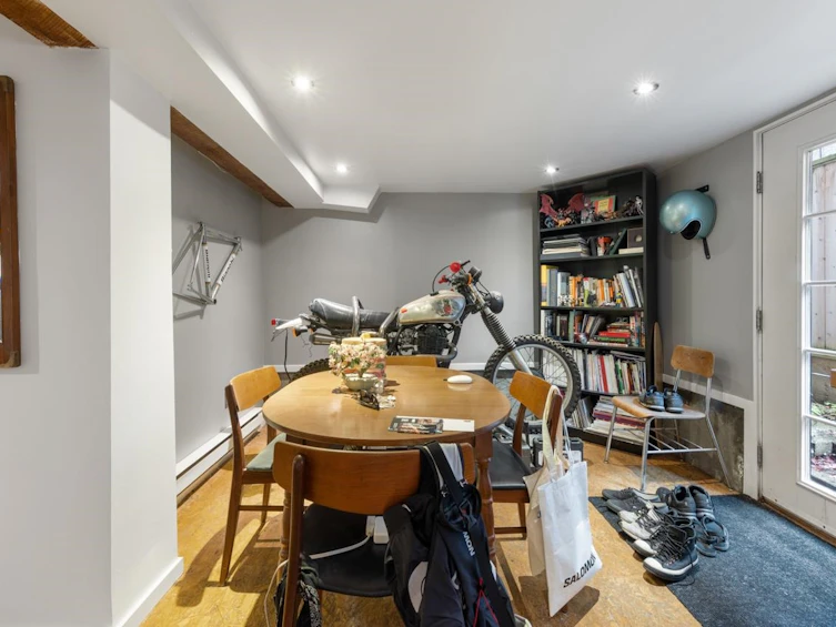1136 E 10th Avenue, Vancouver, BC, V5T 2B7 - 37
