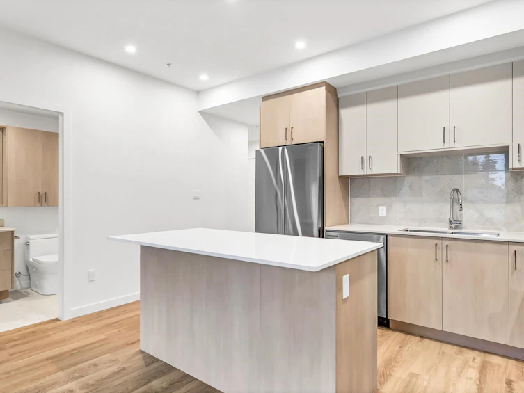 W202-13838 108 Avenue, Surrey, BC, V3T 0T8 - 3