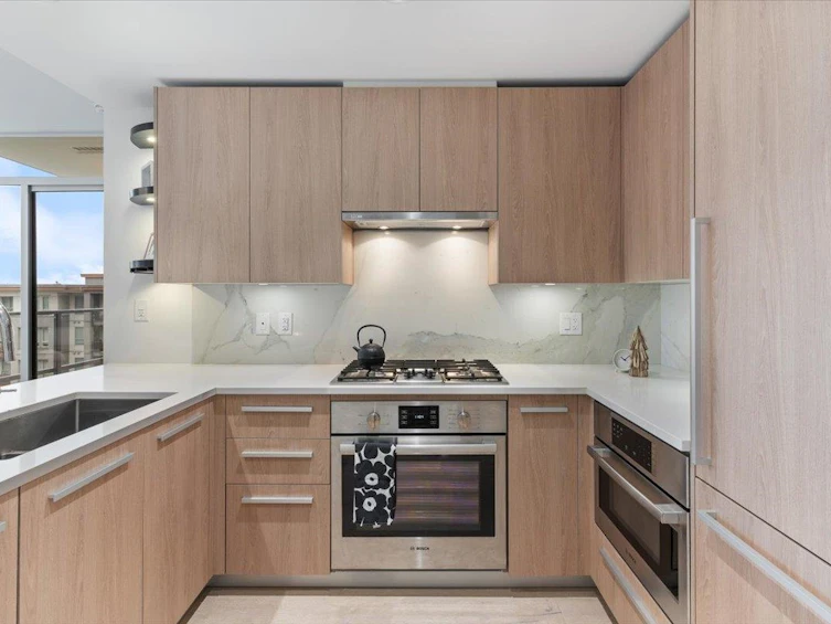 407-1210 E 27th Street, North Vancouver, BC, V7J 0C5 - 8