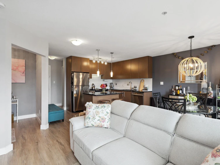 313-15745 Croydon Drive, Surrey, BC, V3Z 2L5 - 7