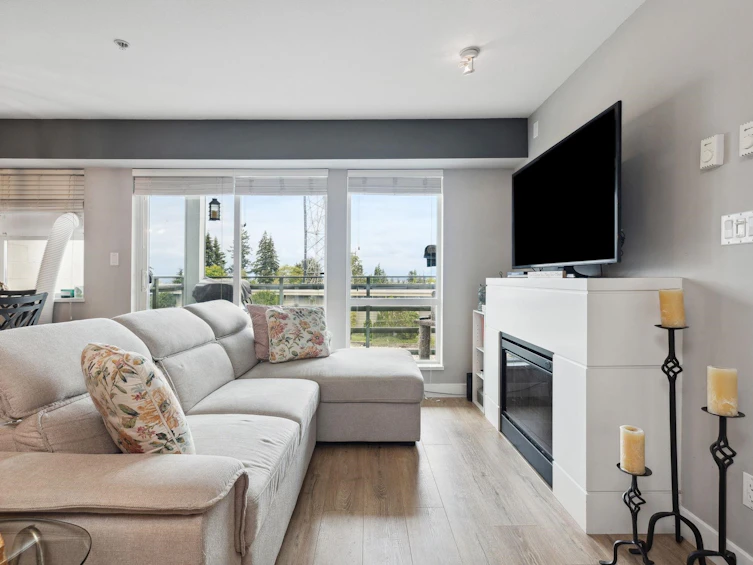 313-15745 Croydon Drive, Surrey, BC, V3Z 2L5 - 14