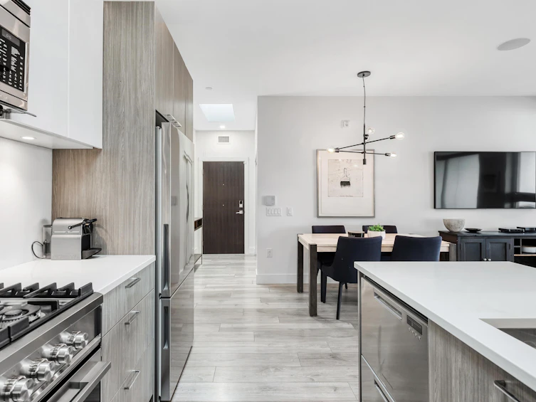 PH1-979 E 19th Avenue, Vancouver, BC, V5V 1K7 - 9