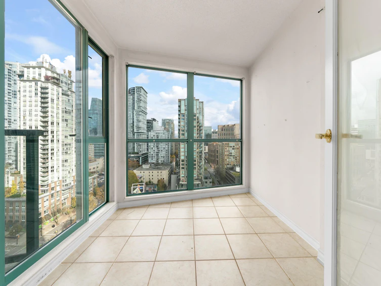 2402-939 Homer Street, Vancouver, BC, V6B 2W6 - 16