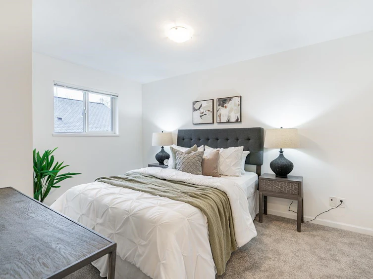 18-8745 Government Street, Burnaby, BC, V3N 4G9 - 8
