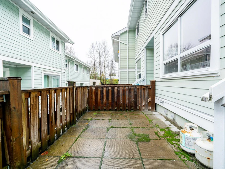 18-8745 Government Street, Burnaby, BC, V3N 4G9 - 14