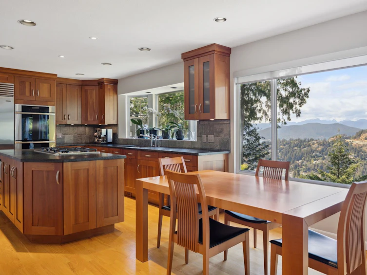 5321 Monte Bre Crescent, West Vancouver, BC, V7W 3A6 - 12