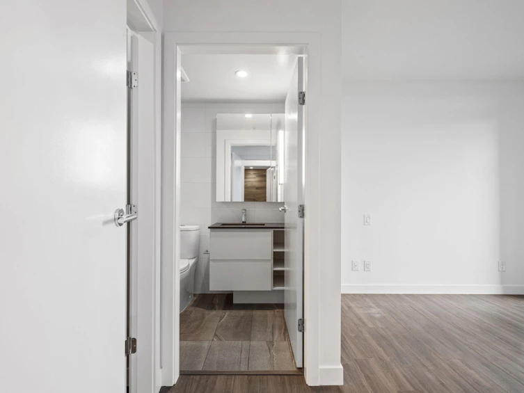 1610-13615 Fraser Highway, Surrey, BC, V3T 0P7 - 20