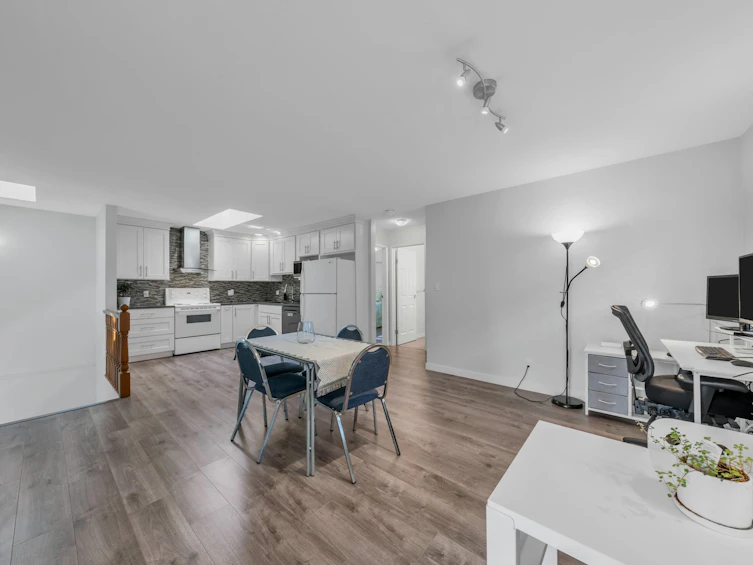 3529 Napier Street, Vancouver, BC, V5K 2X8 - 12
